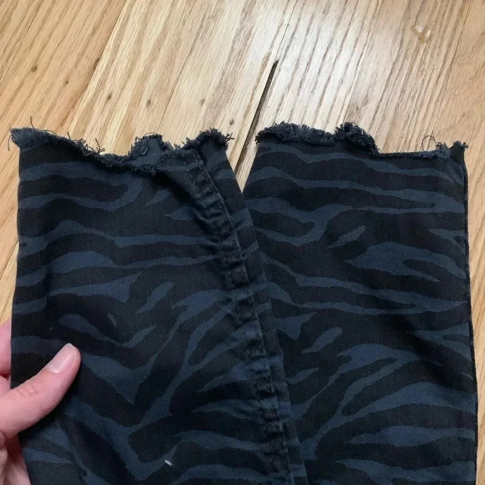 NWT Zara Dark Denim Zebra high waisted Denim 6‎ - Picture 7 of 8
